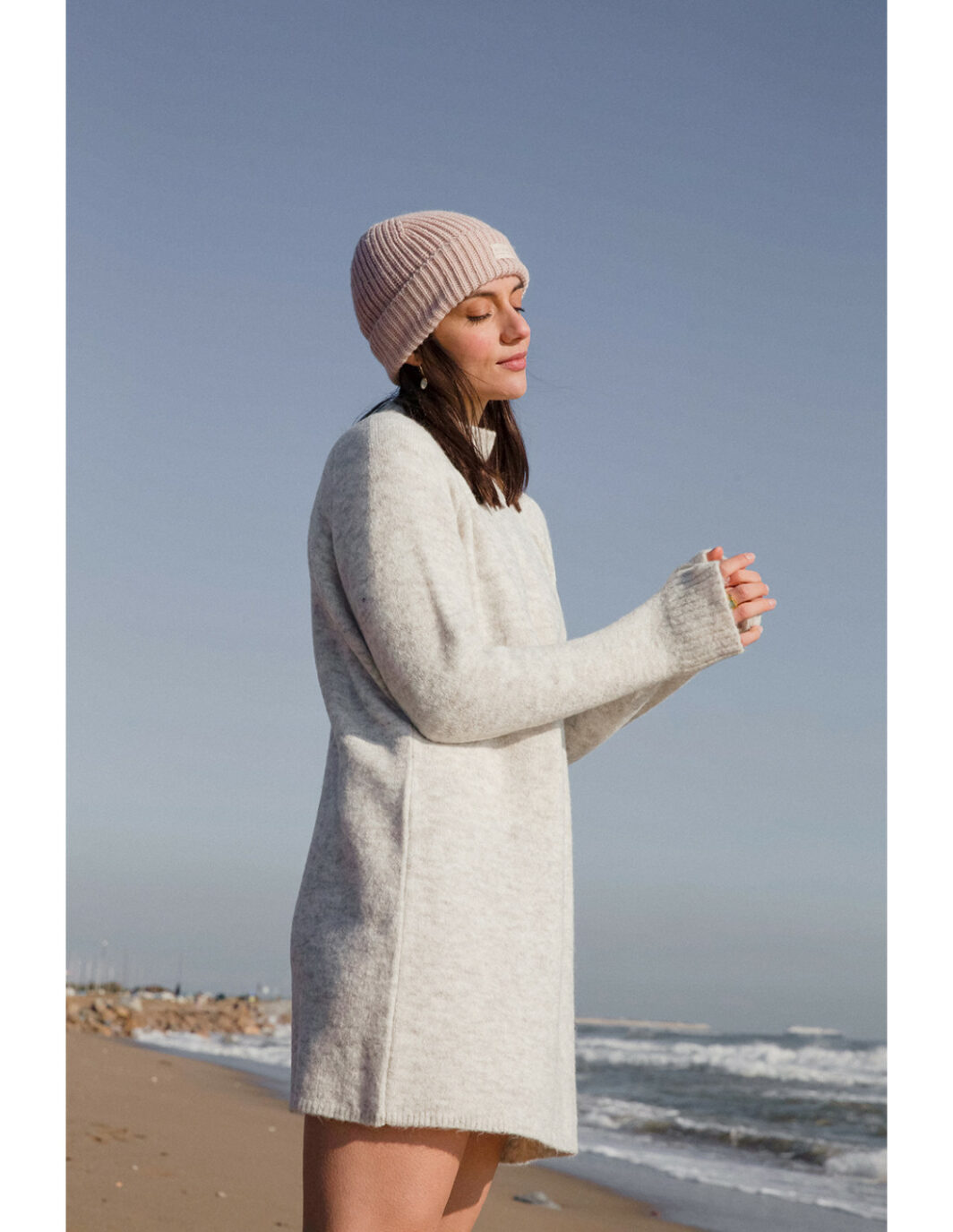 robe KUNZI MUS&BOMBON contenant laine matière naturelle courte grise, marque espagnole éco-friendly